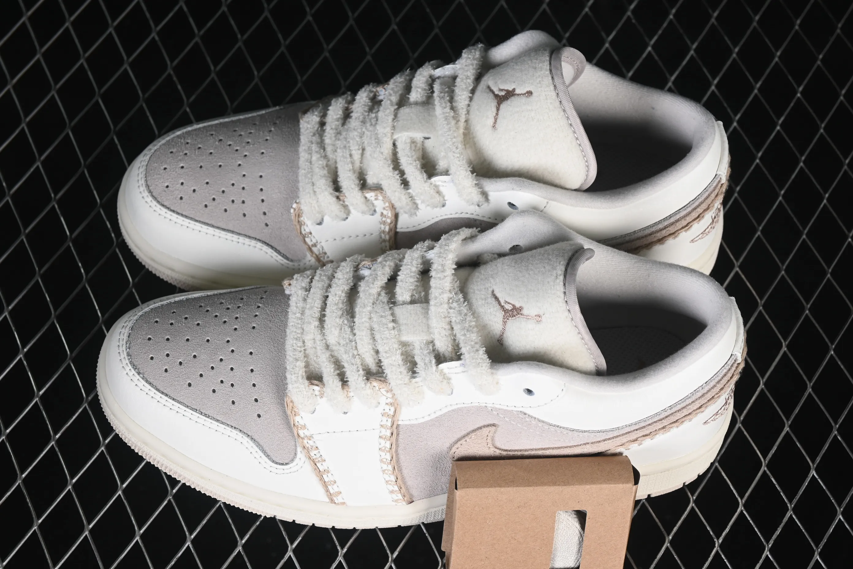 All categories Air Jordan Jordan series basketball shoes Air Jordan 1 Low G version pure original Air Jordan 1 Low AJ1 Joe 1 meter white brown low-top casual sneakers HV4268-120